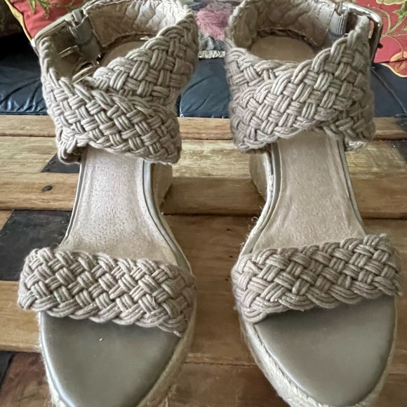 Jessica Simpson Espadrille Sandals size 9 - Picture 2 of 8
